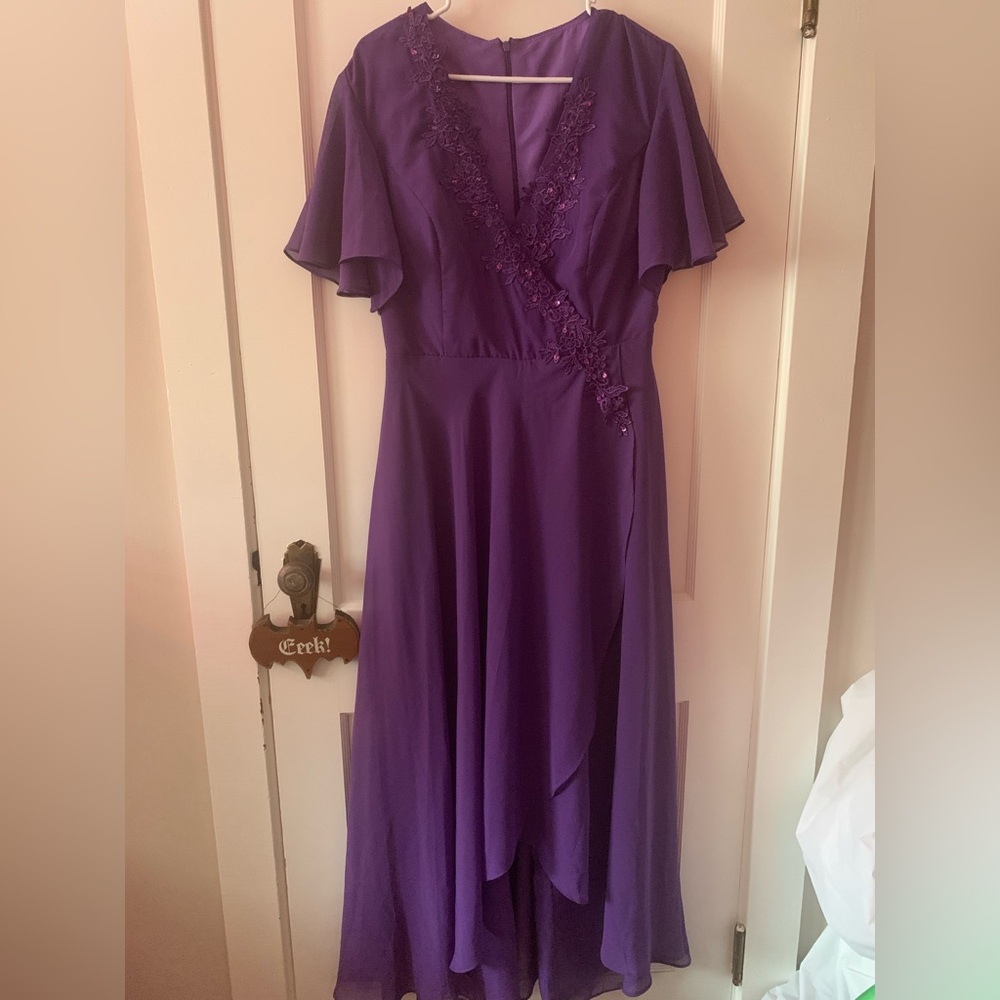 NWT Formal Purple Chiffon Embellished Jumpsuit Gown. Size 14